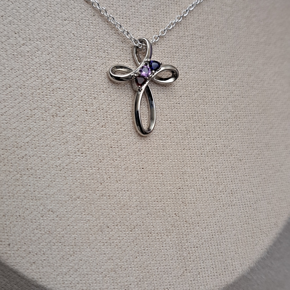 Necklace - Picture 2 of 2